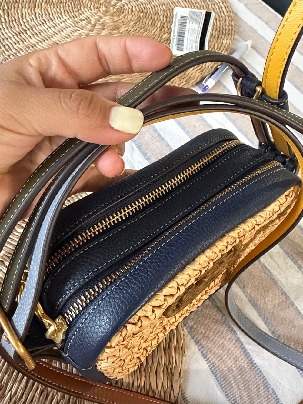 Tory Burch. Navy and Natural Woven Crossbody Bag with Logo Accent - Picture 3 of 3